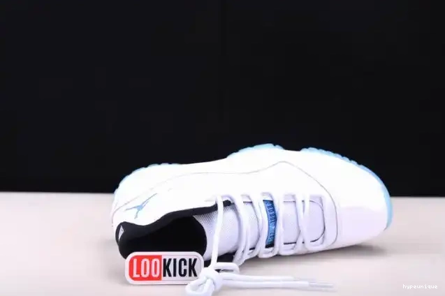 HYPE Retro Blue Jordan Legend (2014) 378037-117 11 Air 0417